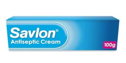 Savlon Antiseptic Cream, Cleanses & Helps Prevent Infection, First Aid for Minor Cuts & Wounds, Spots, Blackheads, Nappy Rash, Sunburn, Sores & Blisters (100g, 1 pack)